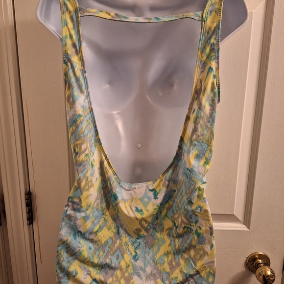 Forever 21 open back L - Picture 3 of 8